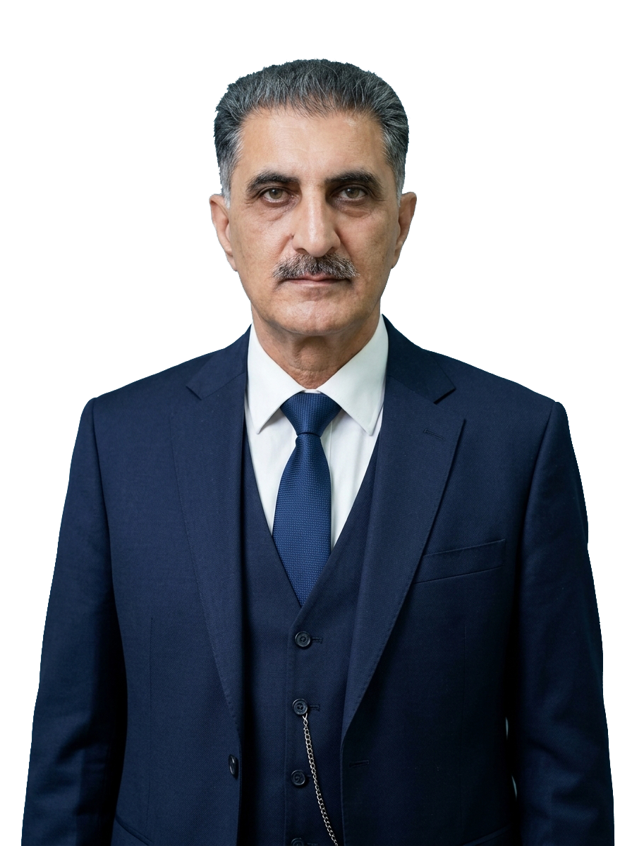 Dr. Riaz Ahmad, Oncologist and Internal Medicine Specialist in Rawalpindi, consulting with a patient and providing expert cancer diagnosis and treatment.